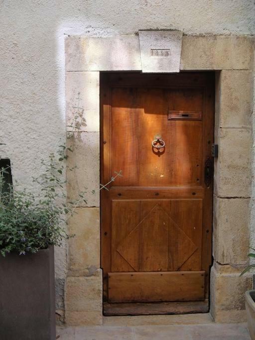 Le 1835, Rouge-corail