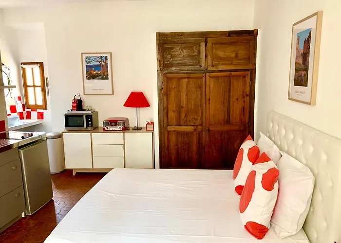 Le 1835, Studio Rouge-Corail