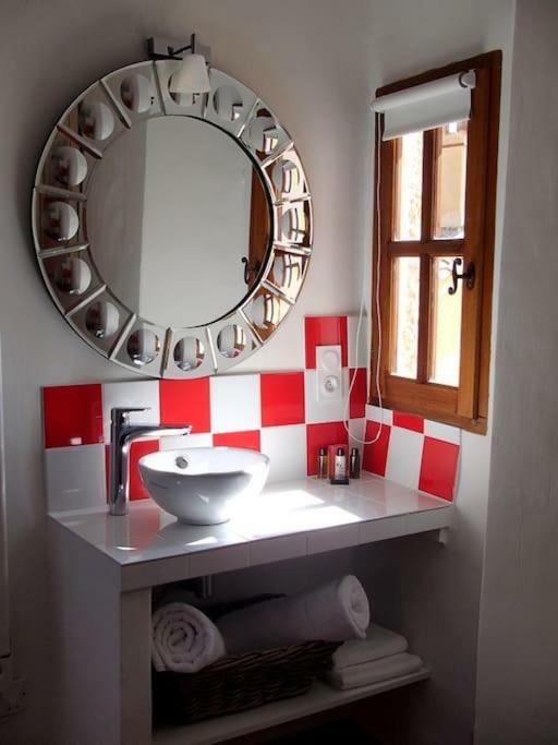 Apartment Le 1835, Rouge-corail Moustiers-Sainte-Marie