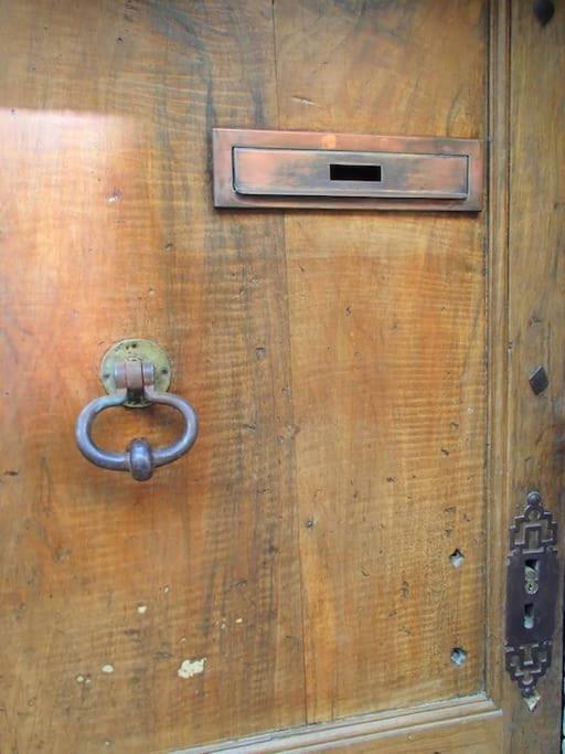 Le 1835, Rouge-corail Moustiers-Sainte-Marie